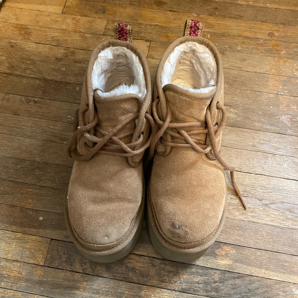 Ugg Neumel Heritage Platform Boots Women’s Size 7